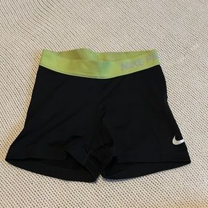 Nike pros size XS